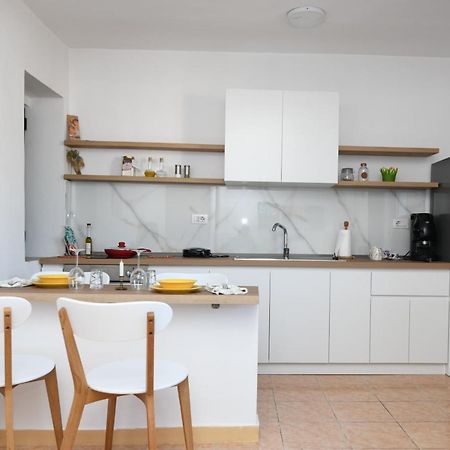 Rondine Studio Apartment 티라나 외부 사진