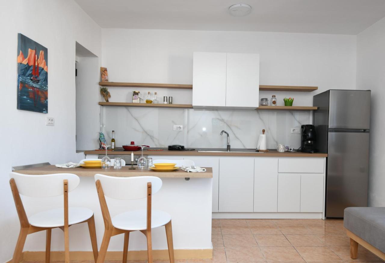 Rondine Studio Apartment 티라나 외부 사진