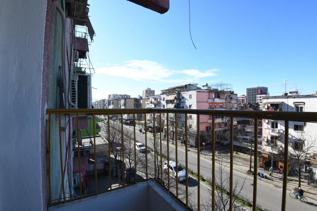 Rondine Studio Apartment 티라나 외부 사진