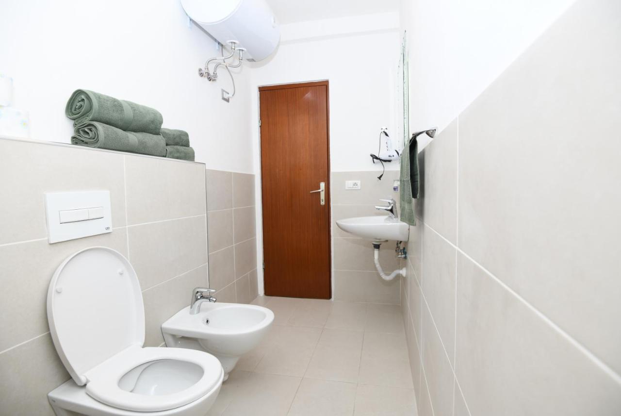 Rondine Studio Apartment 티라나 외부 사진