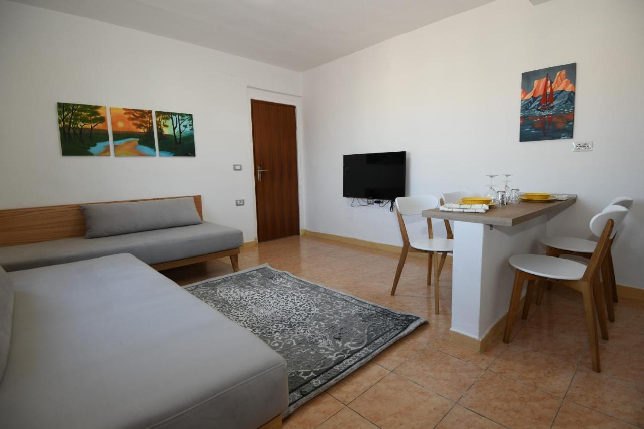 Rondine Studio Apartment 티라나 외부 사진
