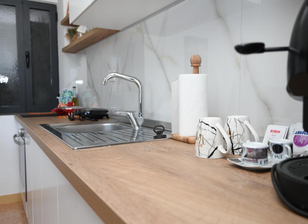 Rondine Studio Apartment 티라나 외부 사진